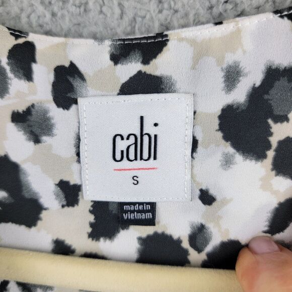 CAbi Blouse Womens Small Office Siren Ruched Sleeves Peplum V Neck Leopard Wrap - Picture 3 of 14